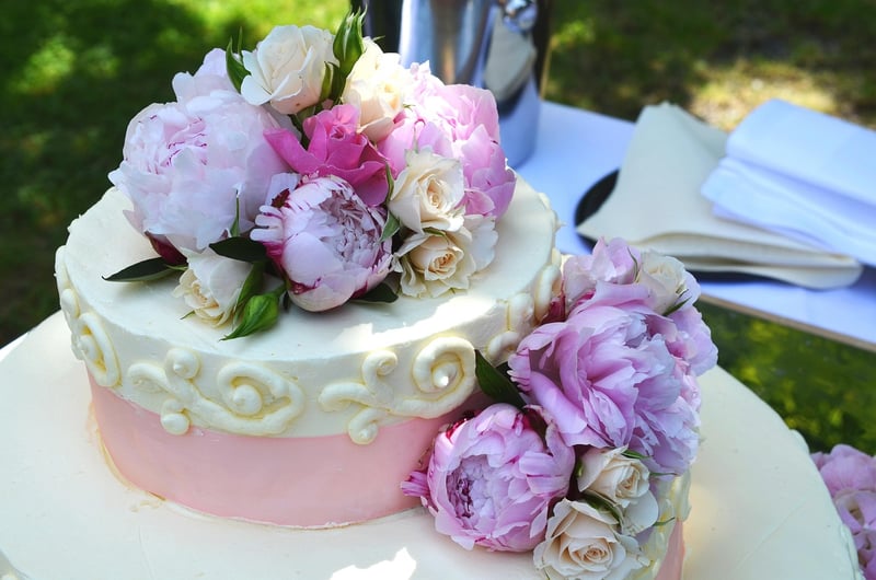 Vintage Romance Wedding Cake